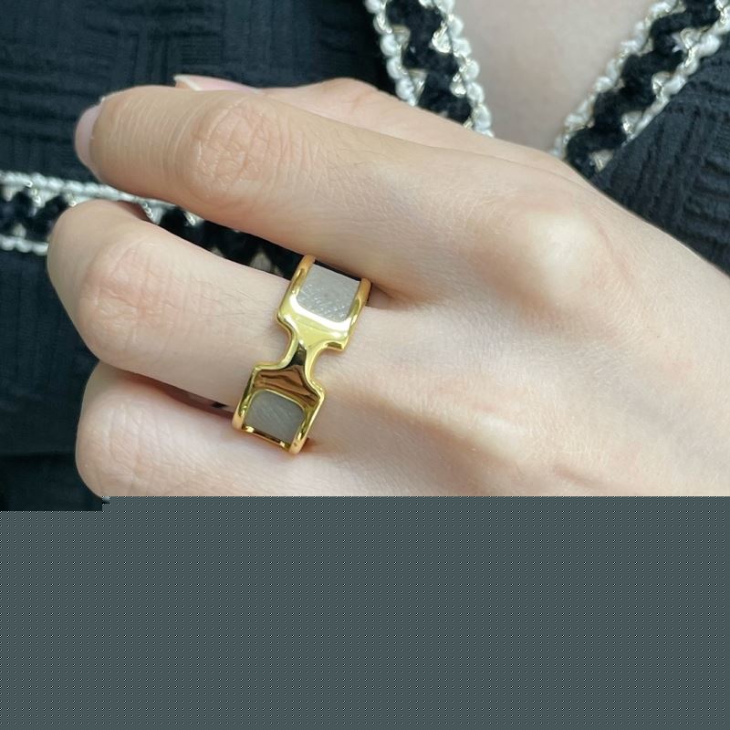 H**mes rings